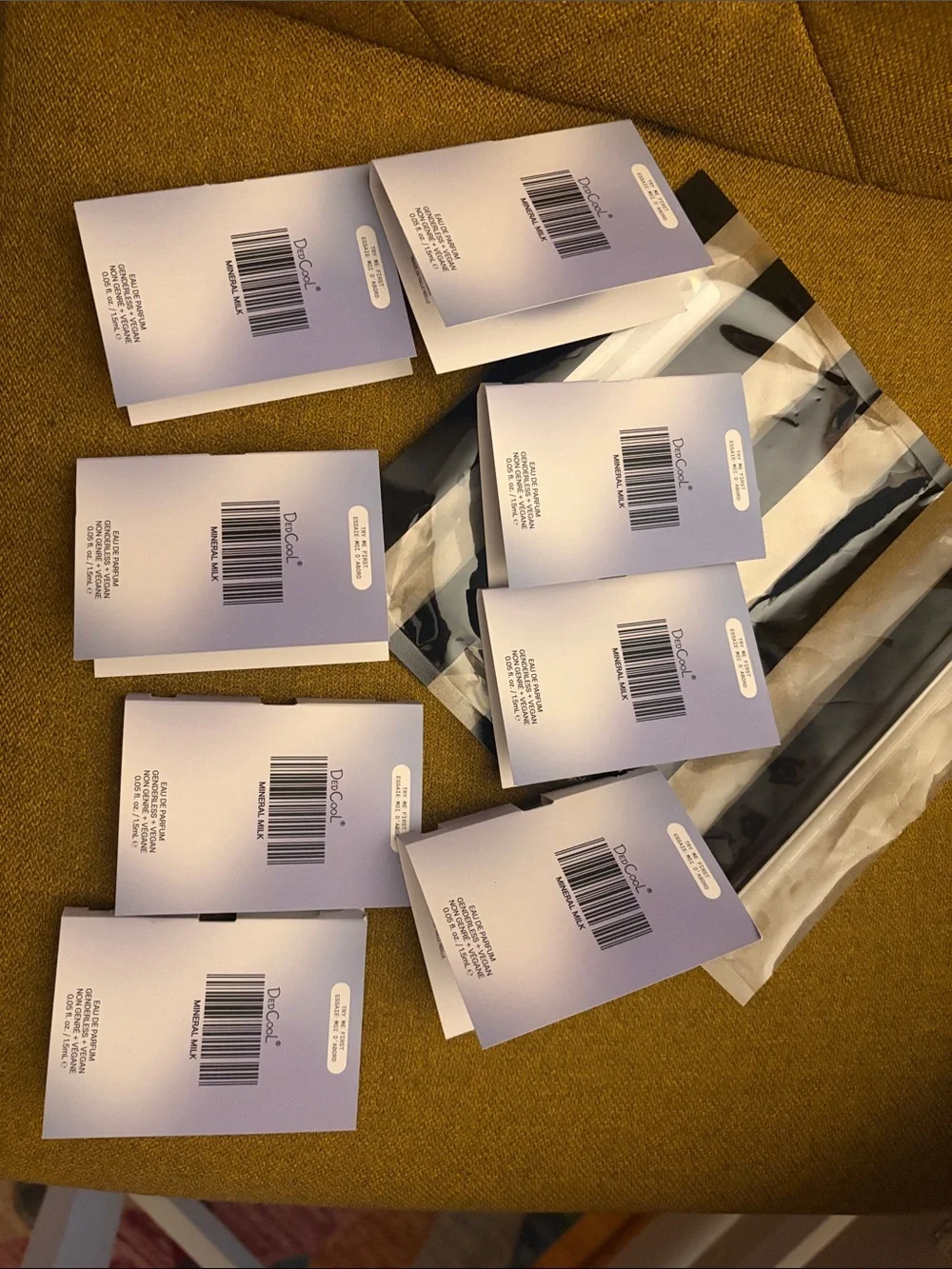 New EIGHT 1.5 ML samples of DedCool Mineral Milk. Retail for $6/piece!
